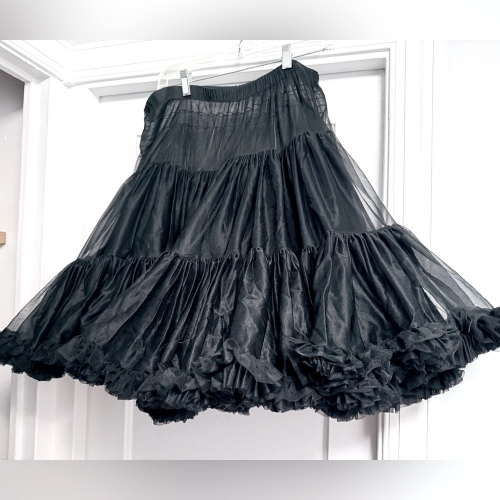 Malcomodes Medium Black Tulle Petticoat
